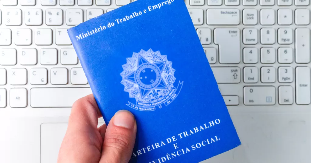 Carteira de Trabalho Digital. Imagem: Canva.