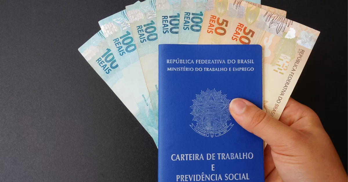 Empréstimo com Carteira de Trabalho Digital. Imagem: Canva.