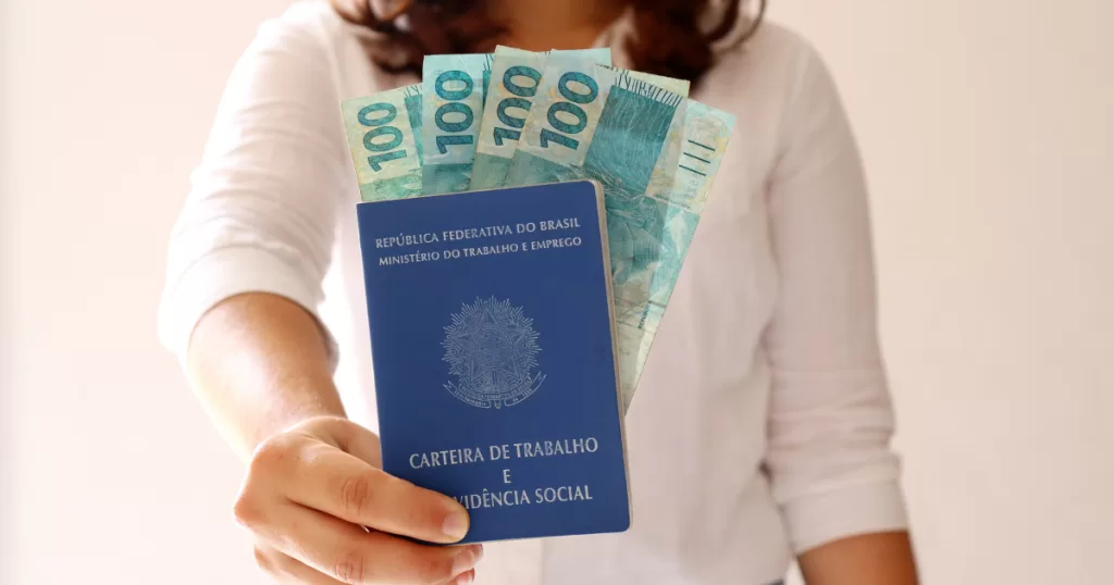 Carteira de Trabalho Digital. Imagem: Canva.