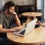 99Freelas. Imagem: Canva.