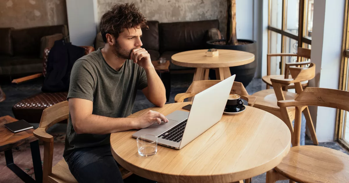 99Freelas. Imagem: Canva.